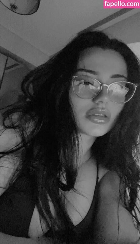 Su Balc_ pornstar naked image