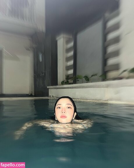 Omulet t pornstar hot pics