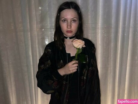 Ella Woolsey pornstar sex photo