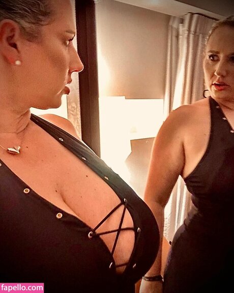 Kathy__Deep sex actress pictures