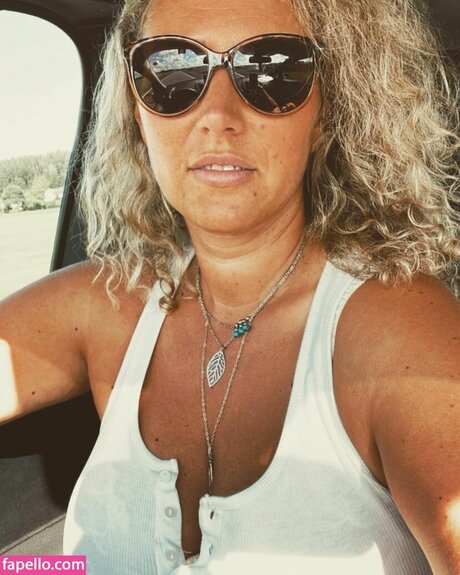 Kathy__Deep free actress pic