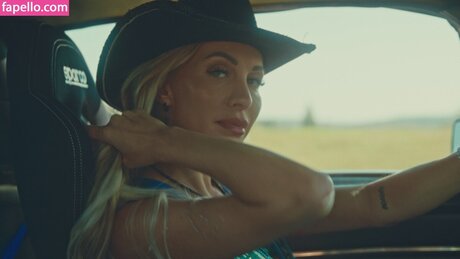 Carina Dahl porn star photos