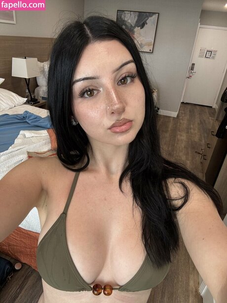 hldmahnd xxx model pics