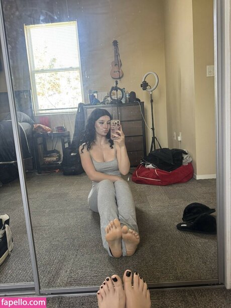 hldmahnd beautiful actress images