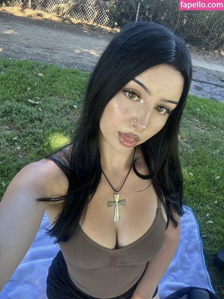 hldmahnd naked pornstar pic