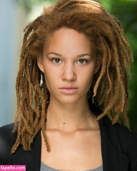 Ayoola Smart nudes pornstar pics