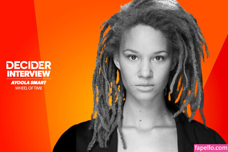 Ayoola Smart adult model picture