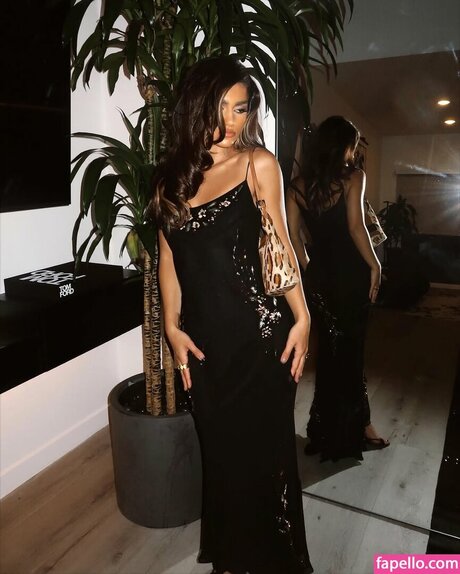 Rayna V adult model archive