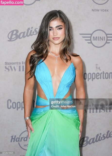 Rayna V nice model pics