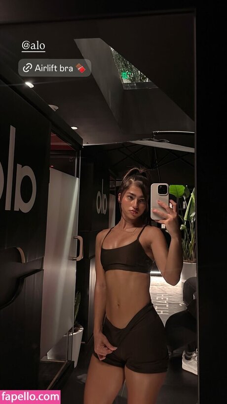 Rayna V art pornstar photo