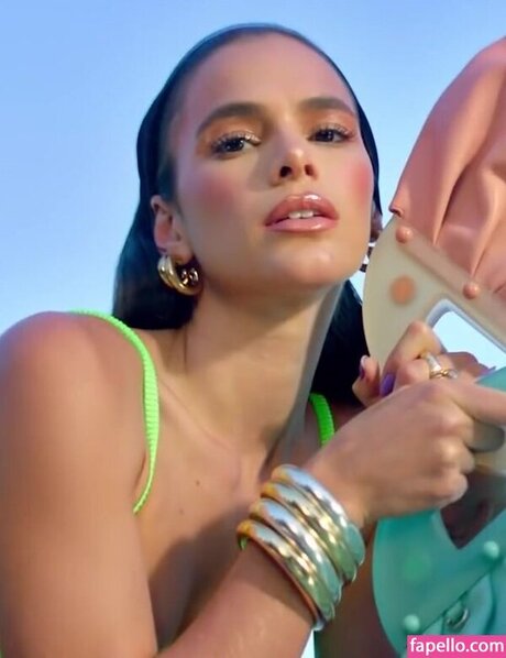 brunamarquezine nude star images