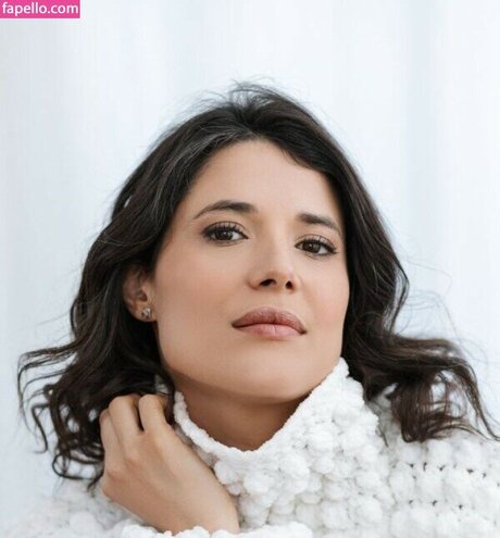 Manuela Do Monte art model pictures