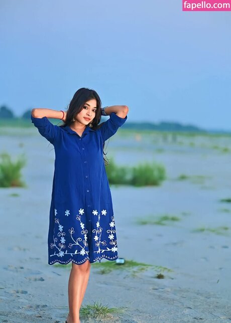 Reya Ghosh hd star image