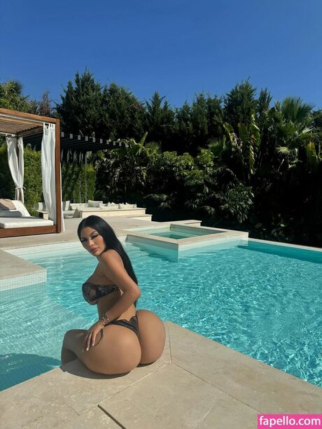 B Gabby perfect model pics