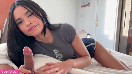 shawtylanna nude pornstar pic