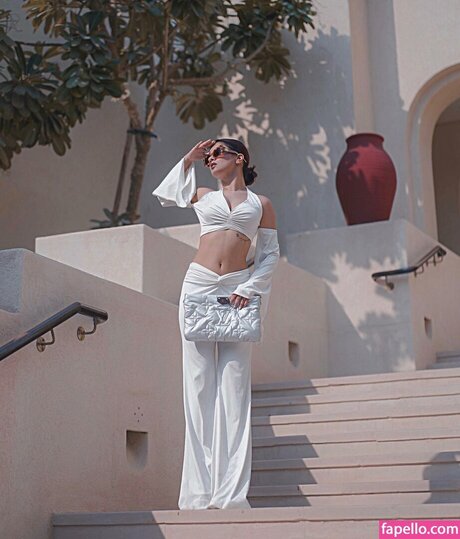 Avneet Kaur best star picture