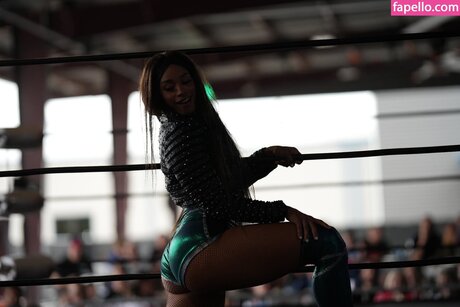 Kaci Lennox top actress images