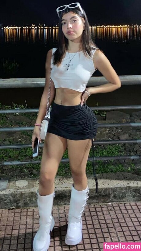 AGUS LOMLE erotic actress archive