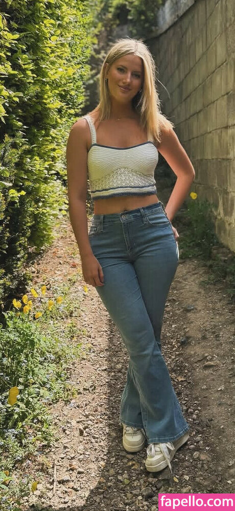 Issy Anderson Profile pic