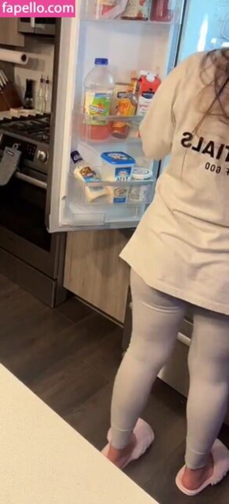 adolladola perfect actress pictures