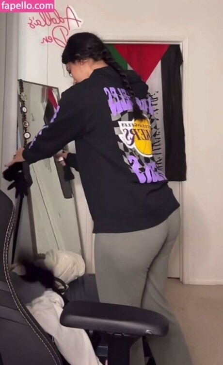 adolladola model beautiful photo