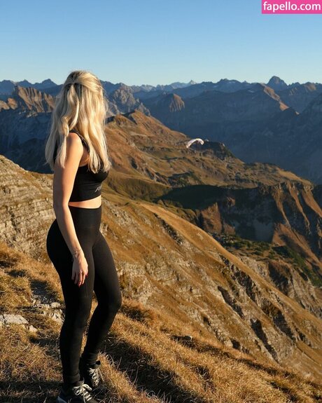 janina ejt beautiful model pictures