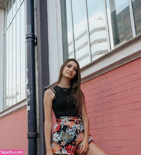 Juliette Arz model pornographic pictures