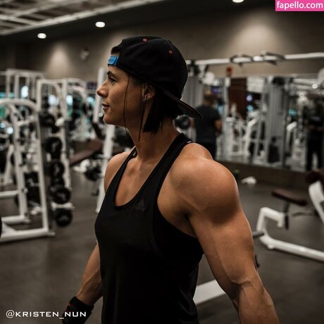 Kristen Nun hd star photos