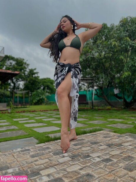 Sasha Shetty nude star img