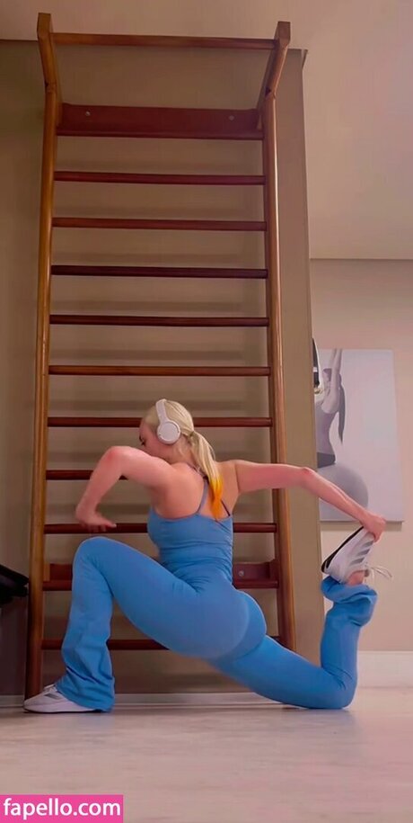 Renata Schneider pornstar naked image