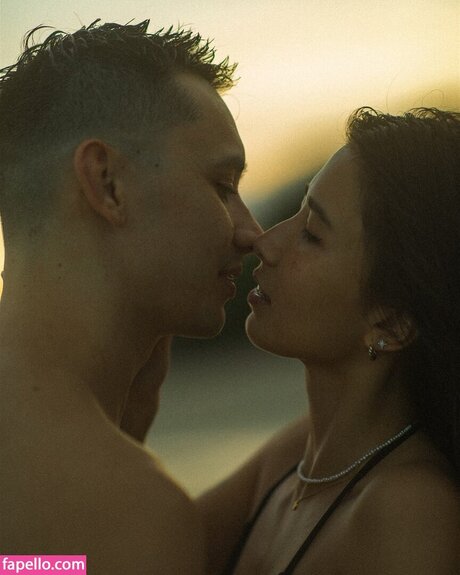 angadobo pornstar top pictures