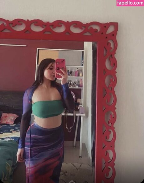 Nishi Tanwar erotic model pic