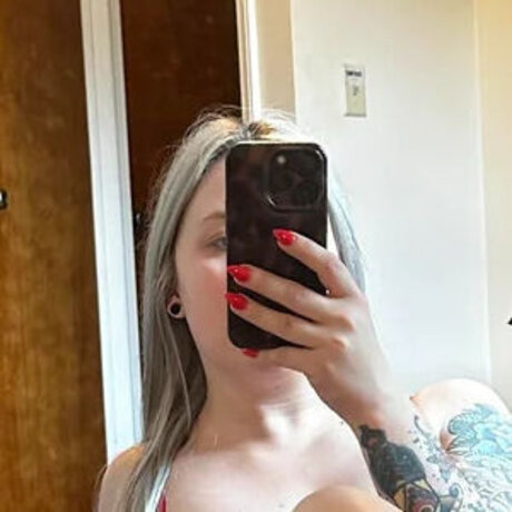 Araya Rose perfect pornstar image