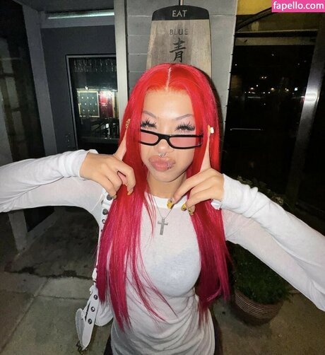 Molly Santana nudes actress pictures