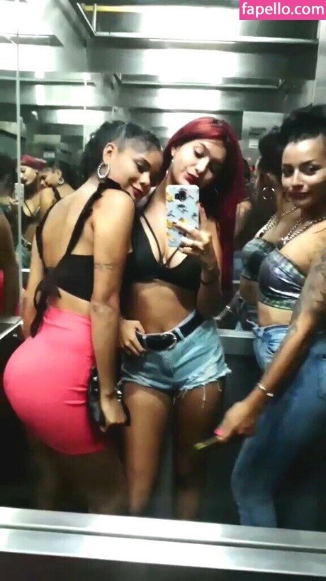 nerunchis star hot pictures