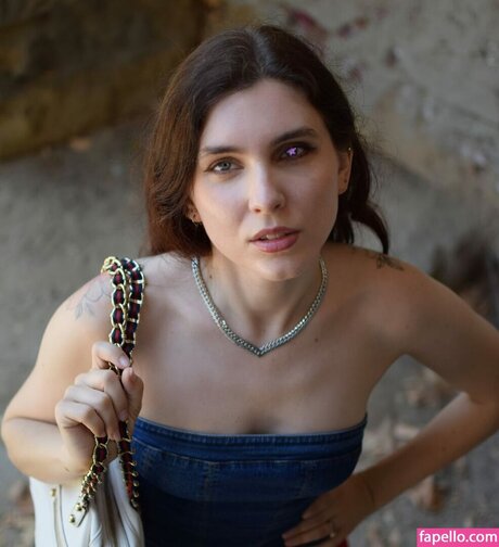 HeyMissTeacher model top archive