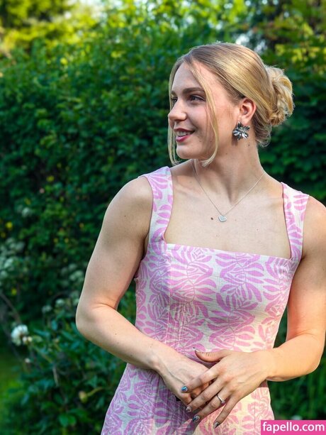 Ida Hulkko star erotic pic