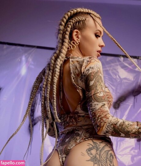 Dasha Grivina hot actress galleries