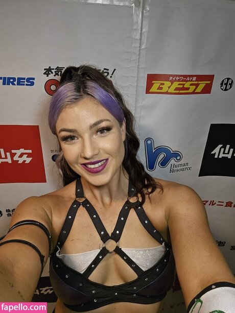 Lena Kross hot star picture