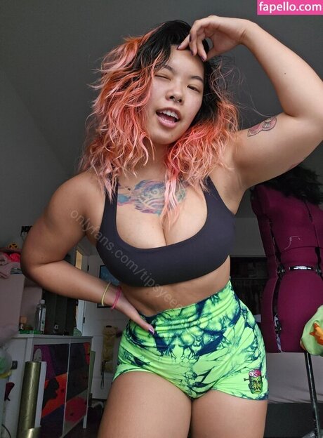 tipsyeee pornstar nudes pics