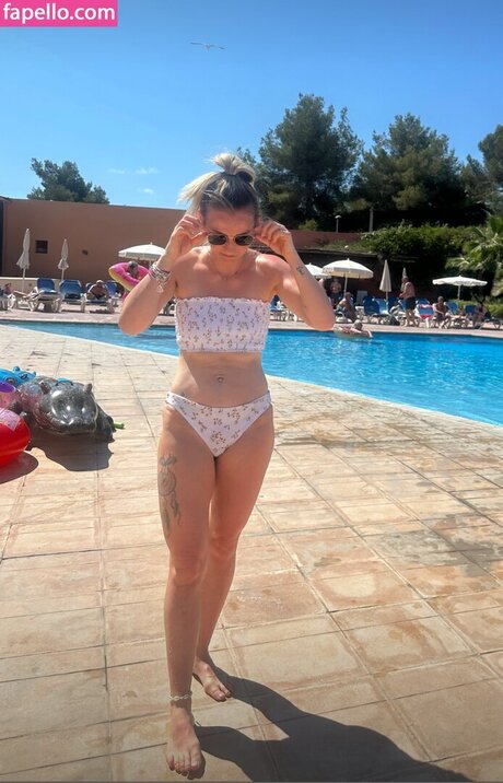 Natalie Handby nice pornstar pics