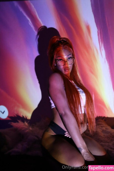 Mara Sade model sex pics