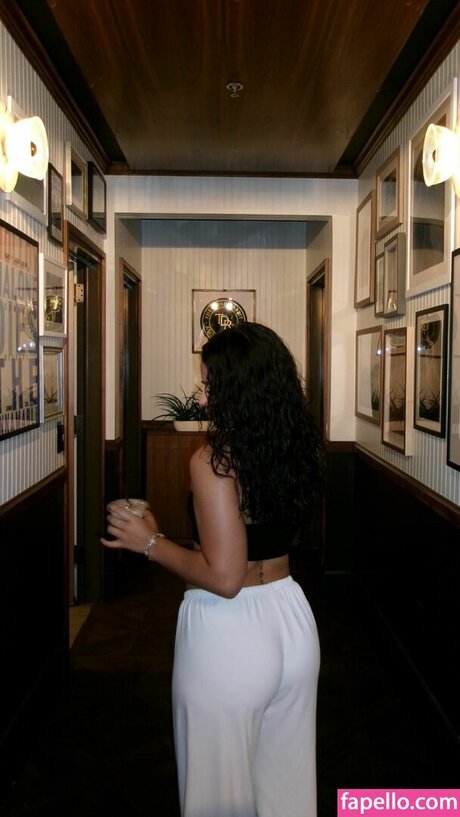 Aracelyanahiii pornstar nude pics