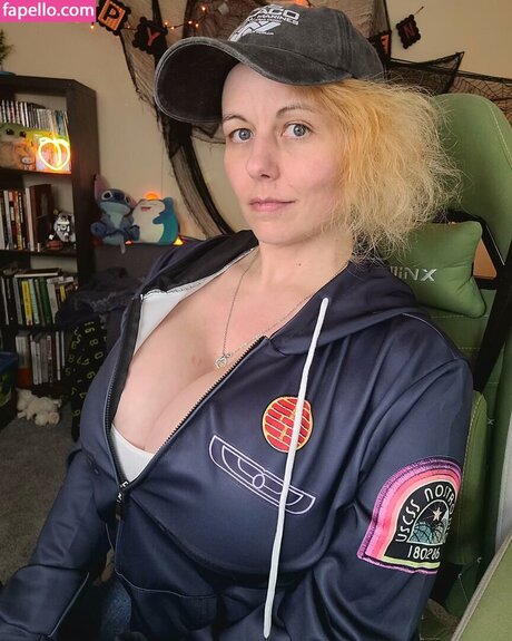 Bayesia Nash xxx actress galleries