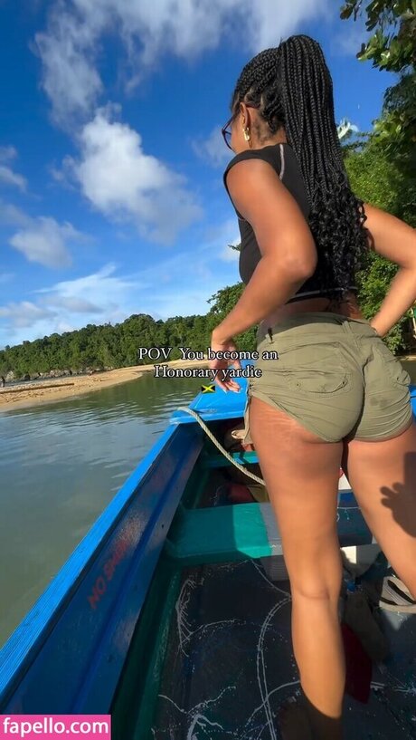 Jasmine Chola pretty pornstar photos