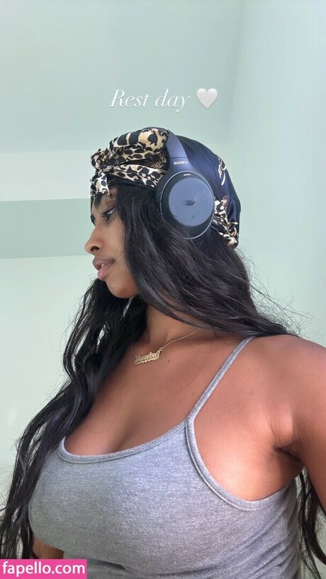 Jasmine Chola model porn pic