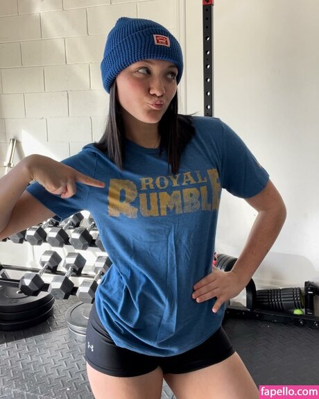 Izzy Moreno exclusive star images