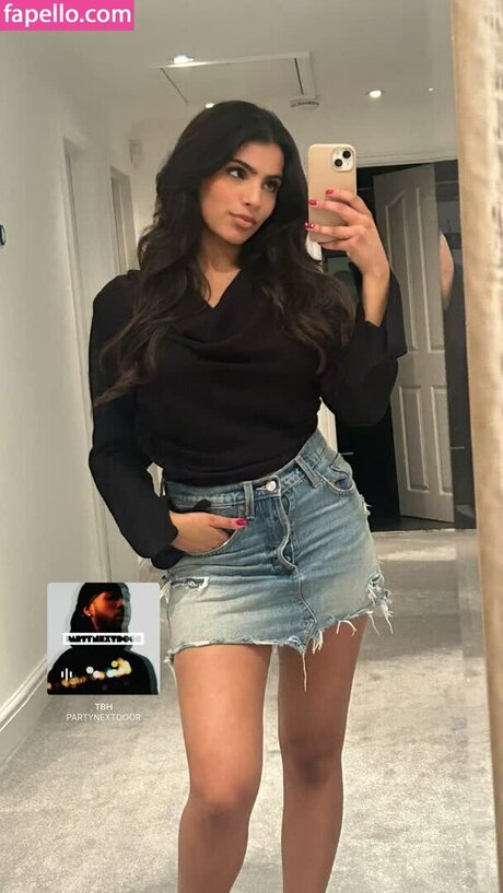 Jaya Thandi pornstar hd photo