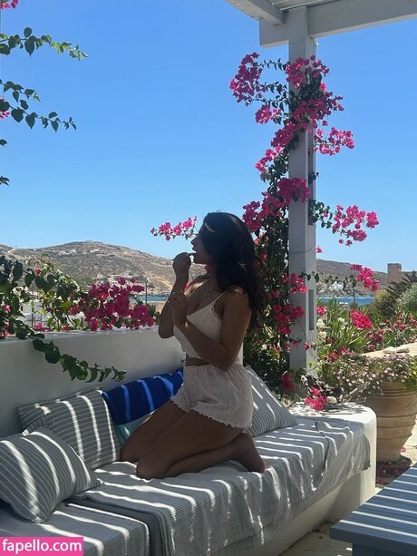 Jaya Thandi erotic actress image