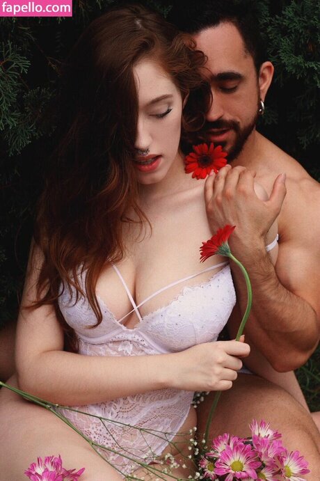 Blue Cromwyll porn star galleries